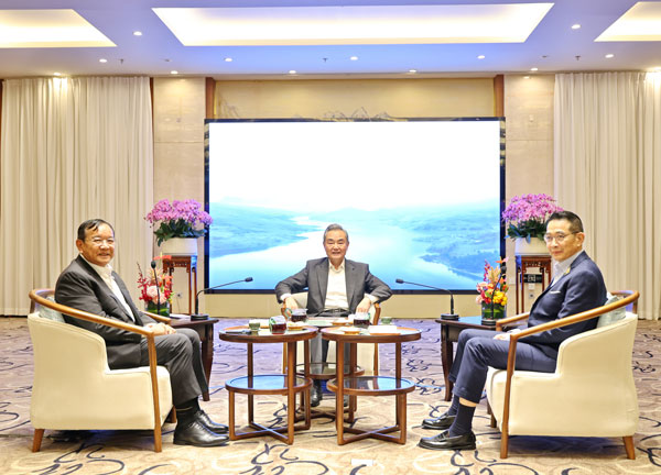 中國(guó)?カンボジア?タイ外相が雲(yún)南?安寧で茶話(huà)會(huì)