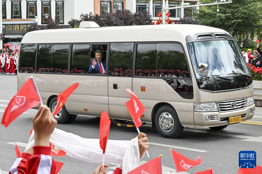 習(xí)近平総書記、チベット視察を終え北京に帰還