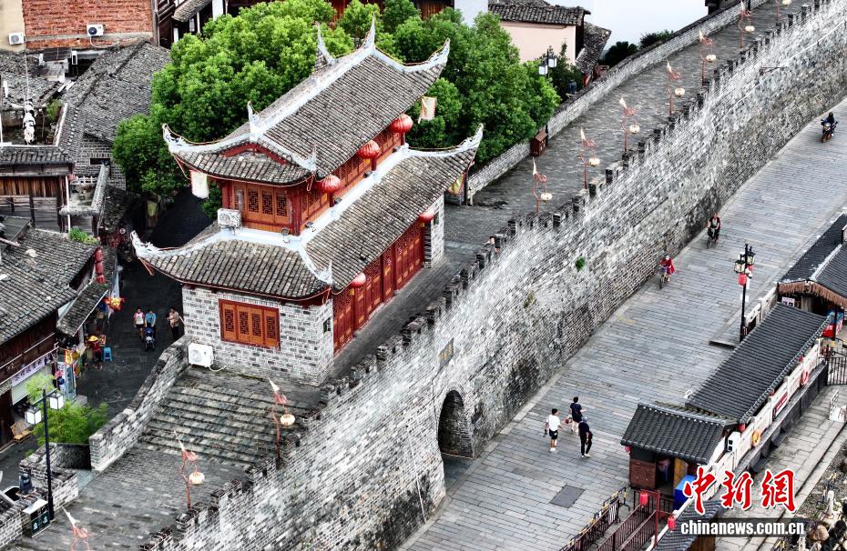 古趣あふれる客家の街並み　福建省長(zhǎng)汀