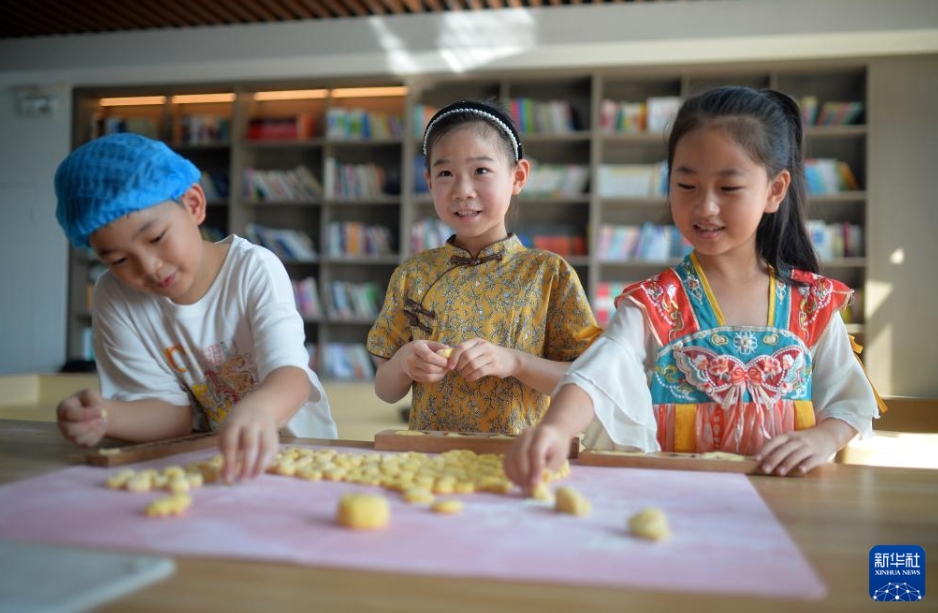多彩な民俗行事で七夕節(jié)をお祝い
