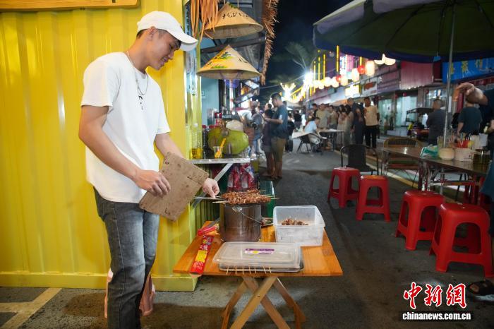 中國(guó)―ベトナム國(guó)境にある「不夜城」が人気に　広西?憑祥