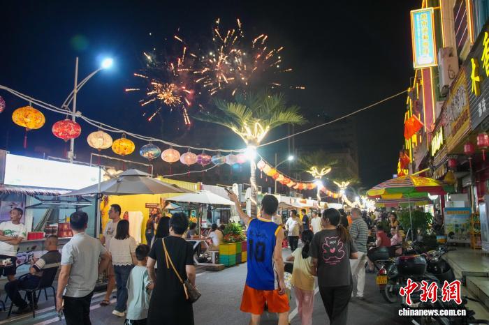 中國―ベトナム國境にある「不夜城」が人気に　広西?憑祥