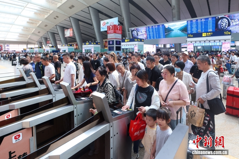 今年の夏休み期間の鉄道輸送體制が終了