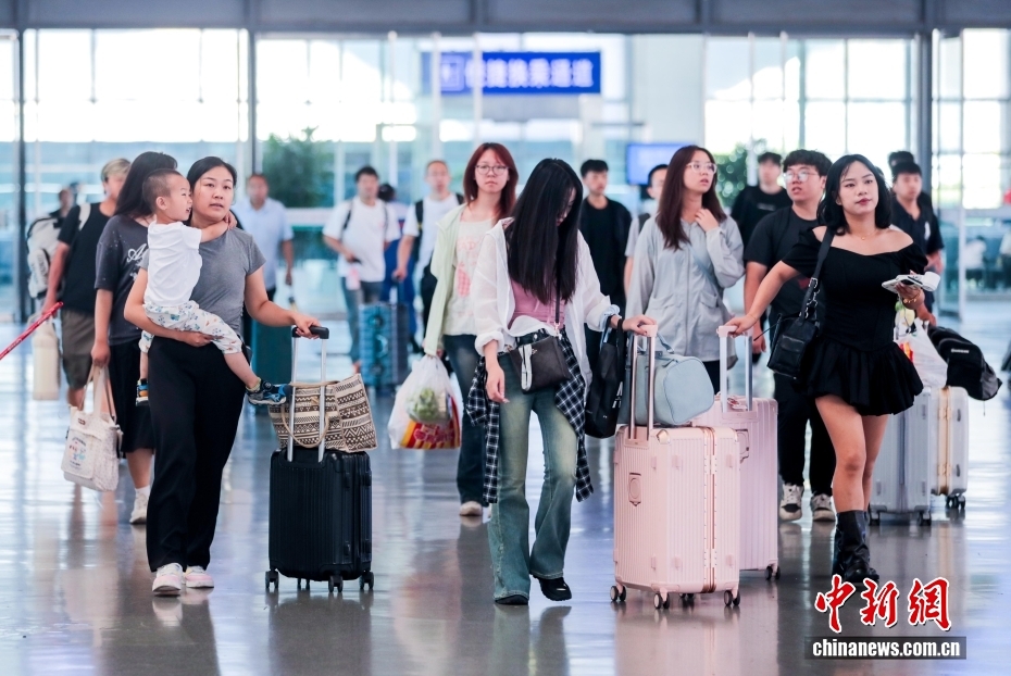 今年の夏休み期間の鉄道輸送體制が終了