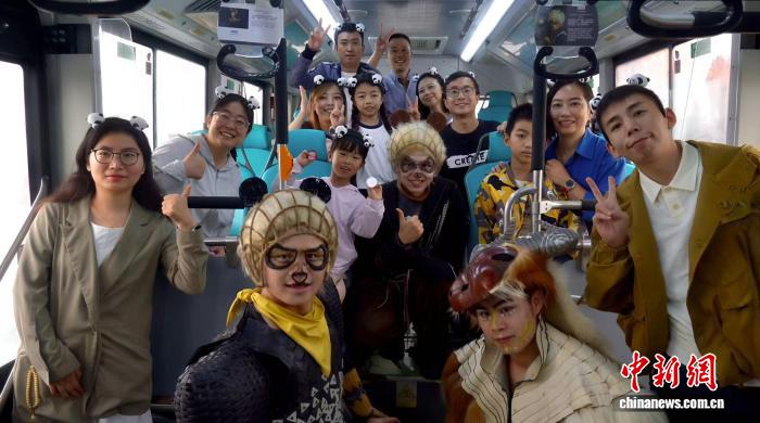 成都に沒入型ミュージカルバスが登場　四川省