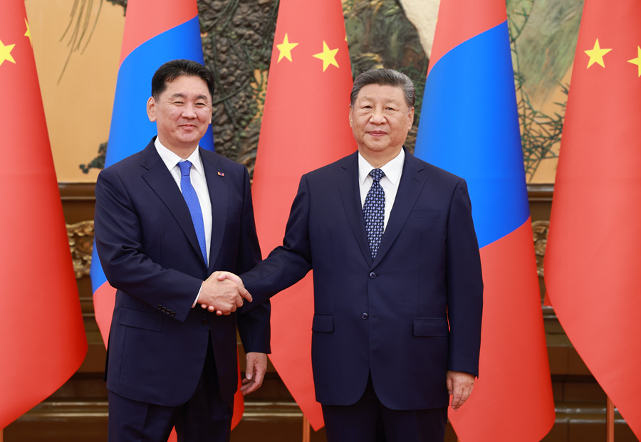 習(xí)近平國家主席がモンゴルのフレルスフ大統(tǒng)領(lǐng)と會談