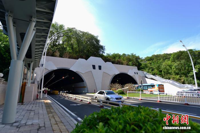 中國(guó)で初の「2階建てトンネル」が開(kāi)通　福建省