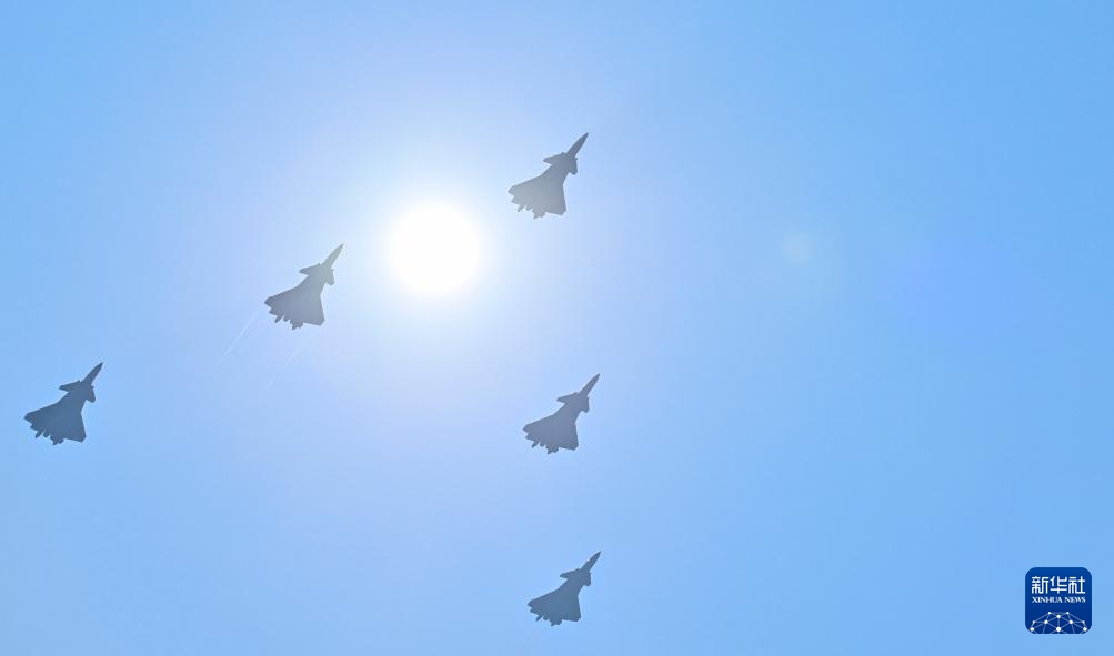 軍事パレード、新型ステルス戦闘機の數(shù)々が一斉披露