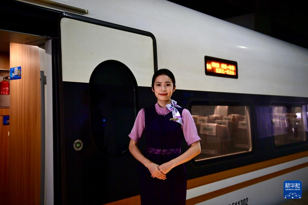 瀋佳高速鉄道の瀋白區(qū)間で旅客輸送を想定した試運転を開始