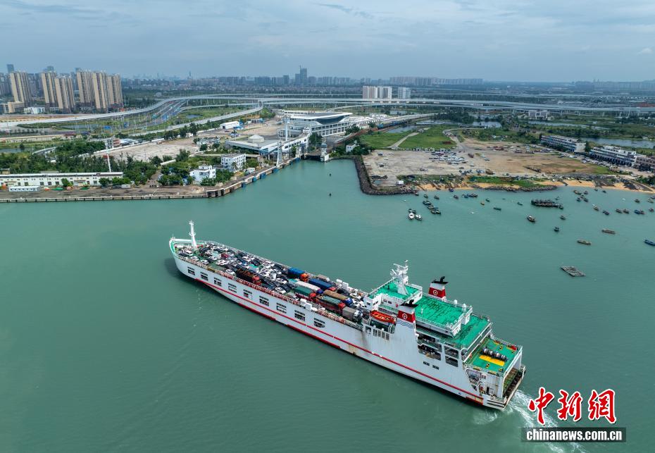 臺風(fēng)「タパ（Tapah）」の接近で瓊州海峽の運航停止　海南省