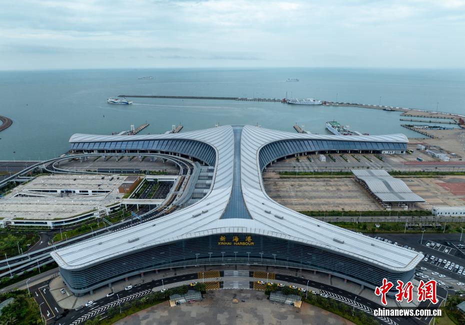 臺風「タパ（Tapah）」の接近で瓊州海峽の運航停止　海南省