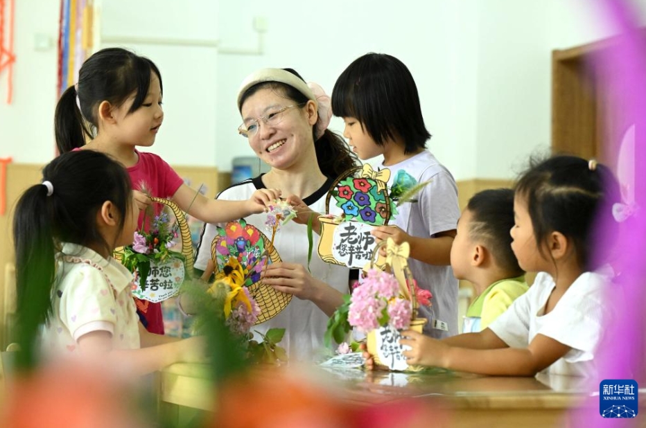 先生に感謝の気持ちを伝える「教師節(jié)」