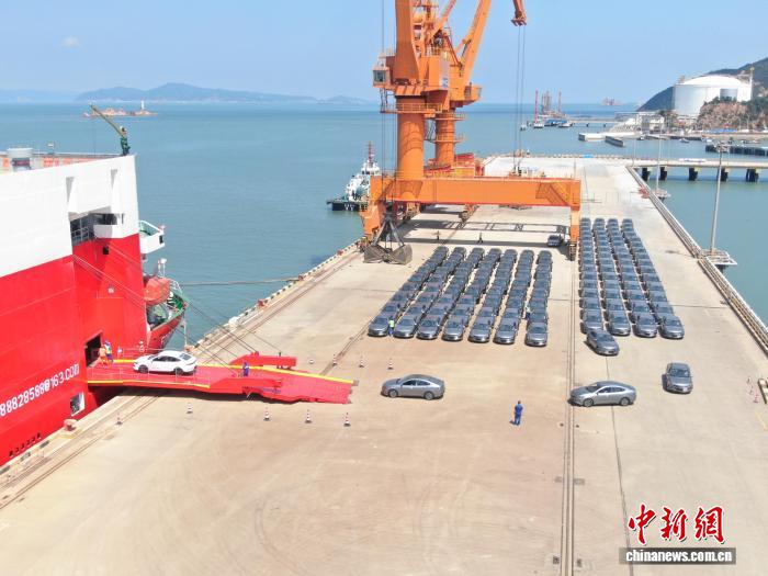 溫州港で初となる中東に向けた國際航路が開通　浙江省