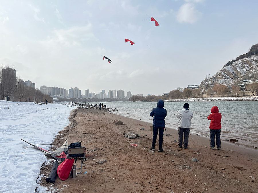 俺がいちばんの凧揚(yáng)げ名人