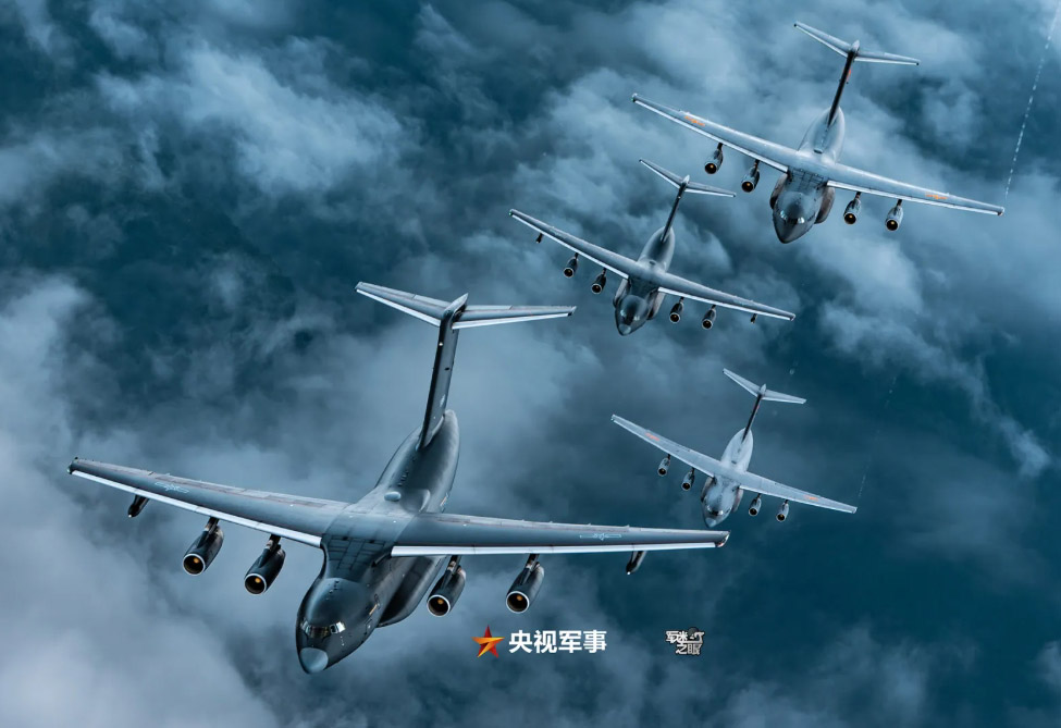 中國の戦闘機(jī)の力強(qiáng)さと美しさを8K映像で體験　吉林省