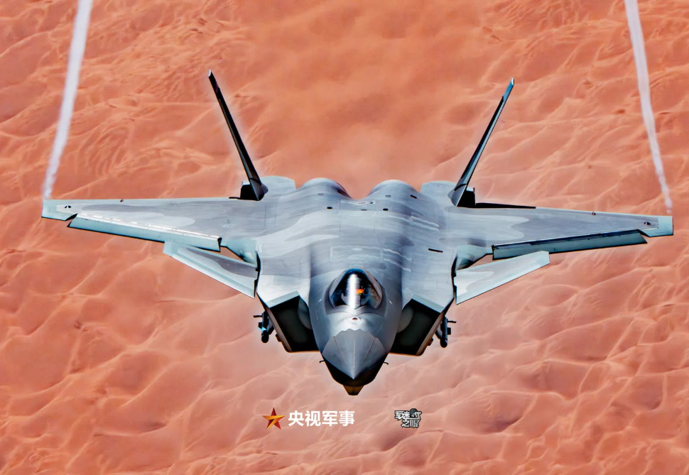 中國の戦闘機の力強さと美しさを8K映像で體験　吉林省