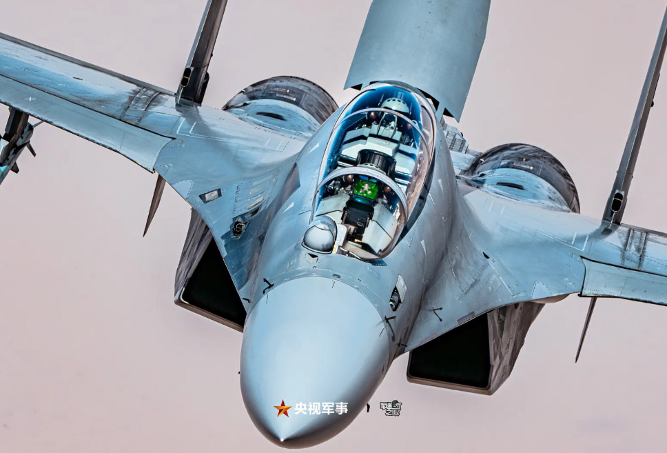 中國の戦闘機(jī)の力強(qiáng)さと美しさを8K映像で體験　吉林省