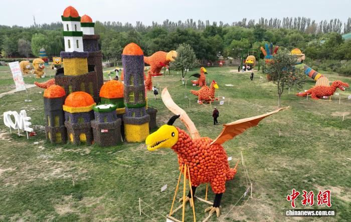カボチャや藁などで作った恐竜が登場(chǎng)！寧夏?銀川の文化観光イベント