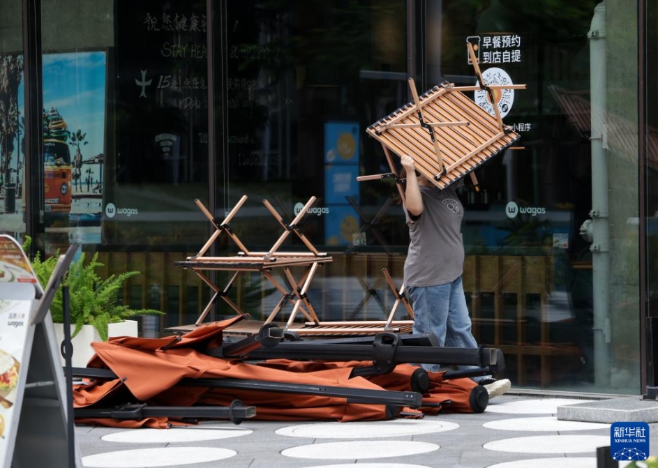 猛烈な臺(tái)風(fēng)18號(hào)が間もなく広東省深センに上陸へ　26萬(wàn)人が避難