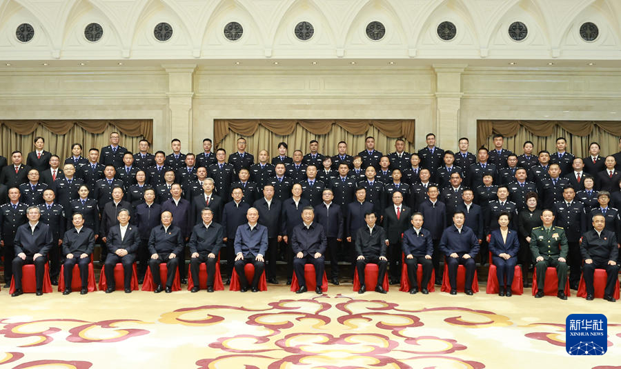 習(xí)近平総書記が新疆各民族?各界代表と接見