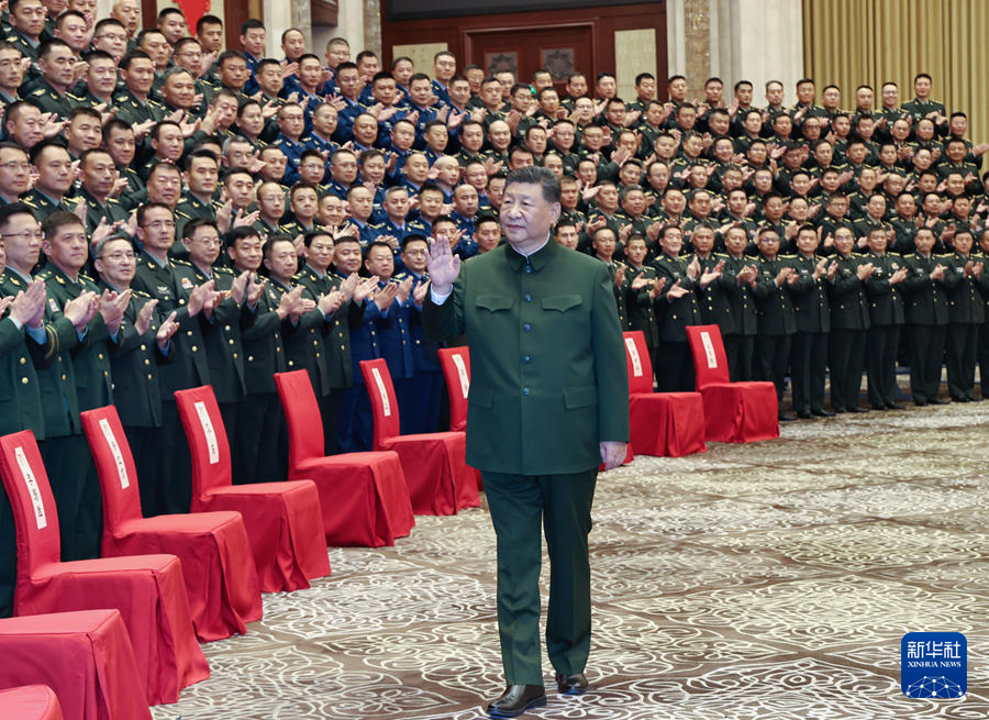 習近平総書記が新疆各民族?各界代表と接見