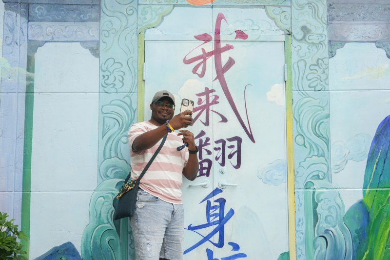 「逆転」を目指せ！深センの人気スポット「翻身路」を訪ねて