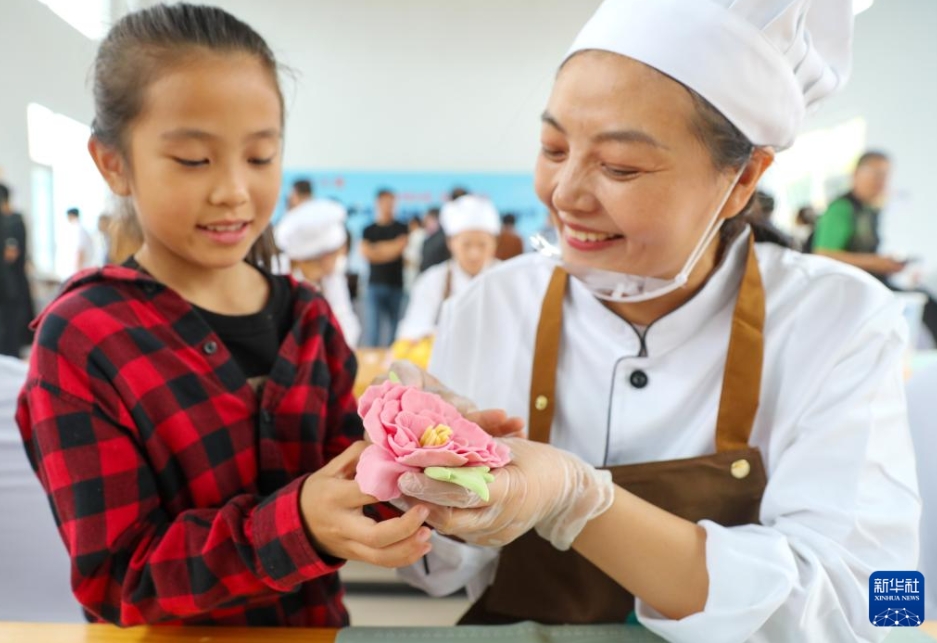 飾り蒸しパンコンテスト開催　山東省青島市
