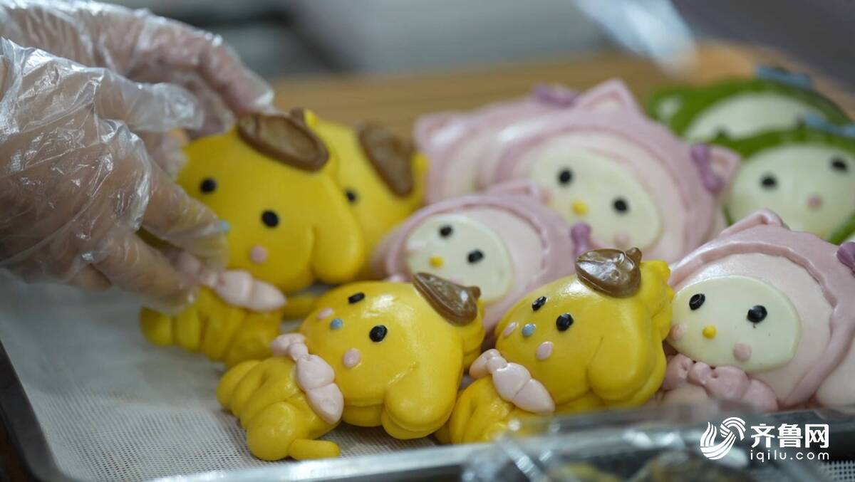 山東省日照市で「中秋節(jié)」に食べる飾り蒸しパンが人気に
