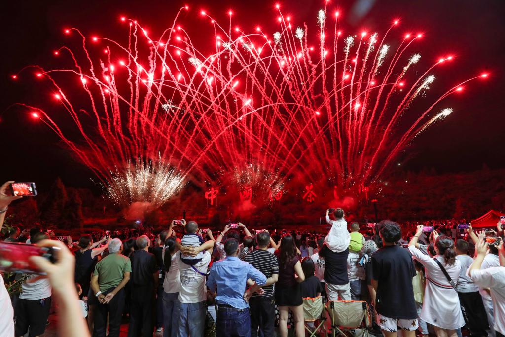 國(guó)慶節(jié)と中秋節(jié)の8連休で解き放たれた消費(fèi)のポテンシャル