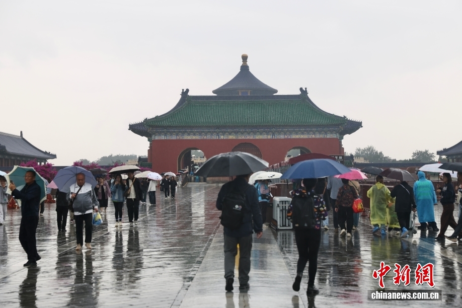 中國(guó)の8連休に北京全市の公園を訪れた人の數(shù)が延べ1382.96萬人に　トップは天壇公園