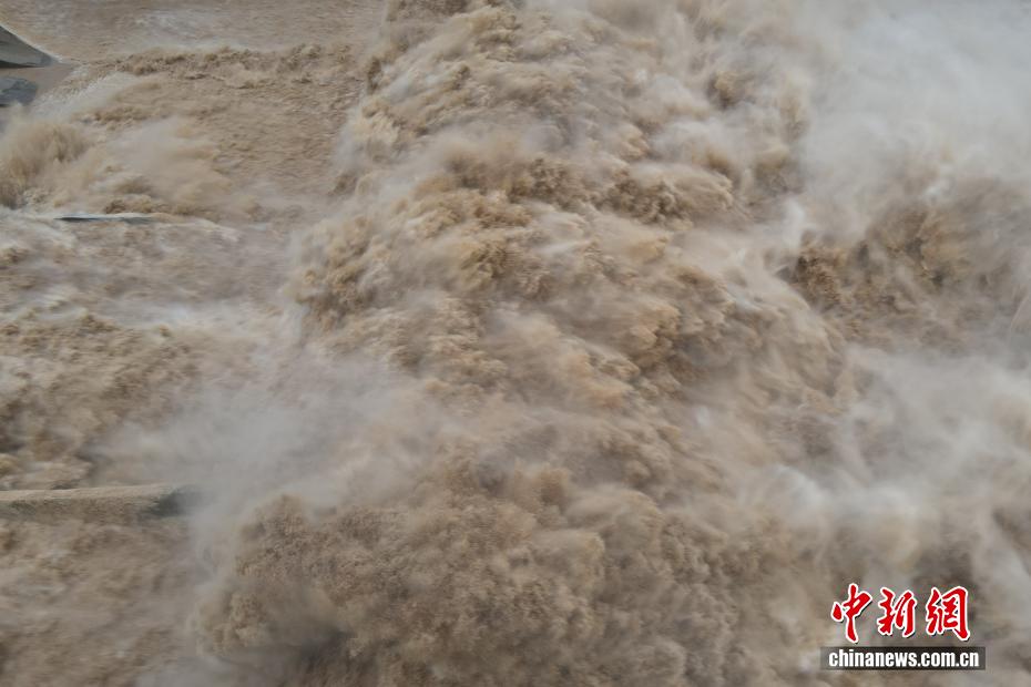 三門峽水利ターミナル、洪水防止「レベルⅣ」緊急対応を開始　河南省