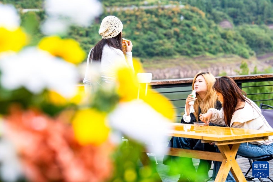 農(nóng)業(yè)?文化?観光の融合が農(nóng)村振興を後押し　重慶石柱県橋頭鎮(zhèn)