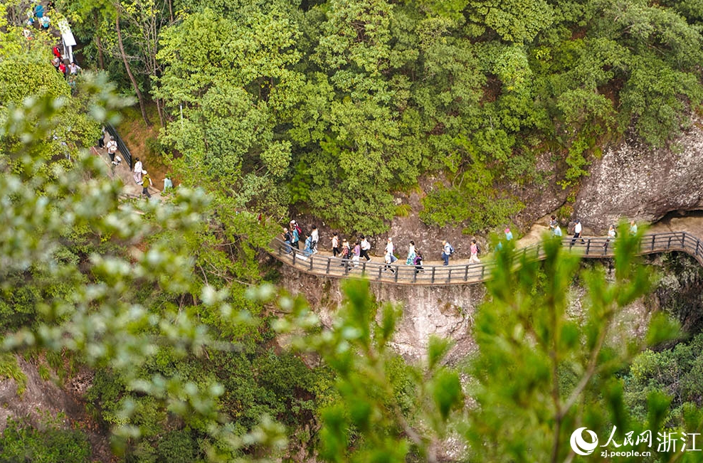 「観光＋」で新たな活力を生み出す神仙居景勝地　浙江省仙居