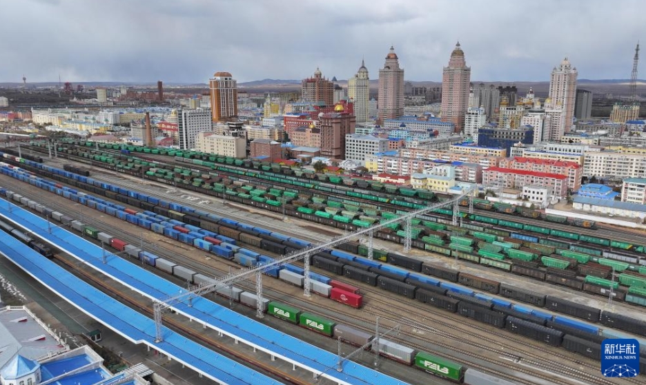 「中歐班列」東ルートの今年の貨物輸入量が2700萬トン突破