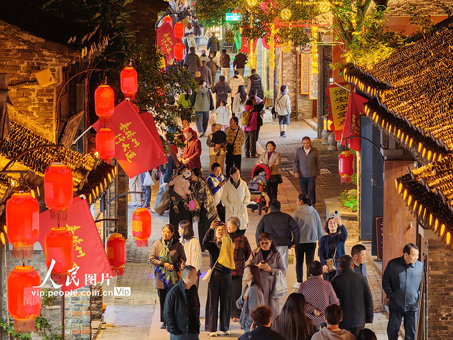 文化的な景観を明るく照らすナイトタイムエコノミー　江蘇省揚州