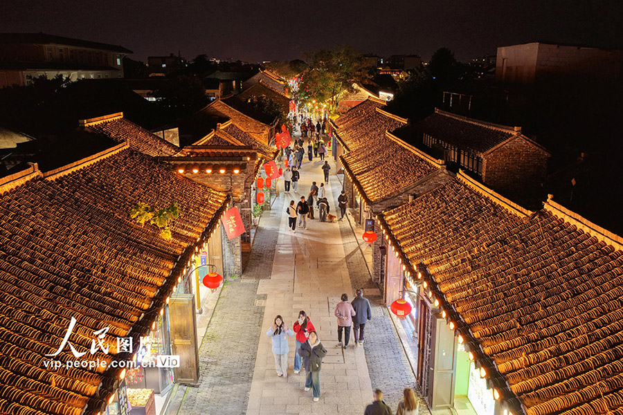 文化的な景観を明るく照らすナイトタイムエコノミー　江蘇省揚州