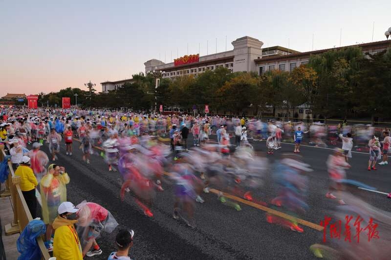 2025北京マラソンでランナー3萬2000人が走る！