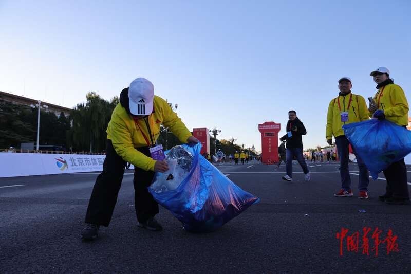 2025北京マラソンでランナー3萬2000人が走る！