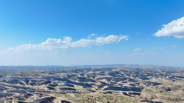 畫像提供：寧夏中衛(wèi)300萬キロワット太陽光発電拠點(diǎn)EPC総合請(qǐng)負(fù)プロジェクト