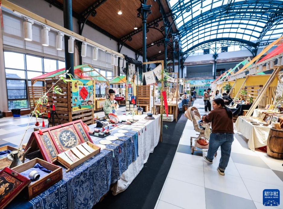 古鎮(zhèn)で「インターネット生活カーニバル」が開(kāi)幕　浙江省桐郷