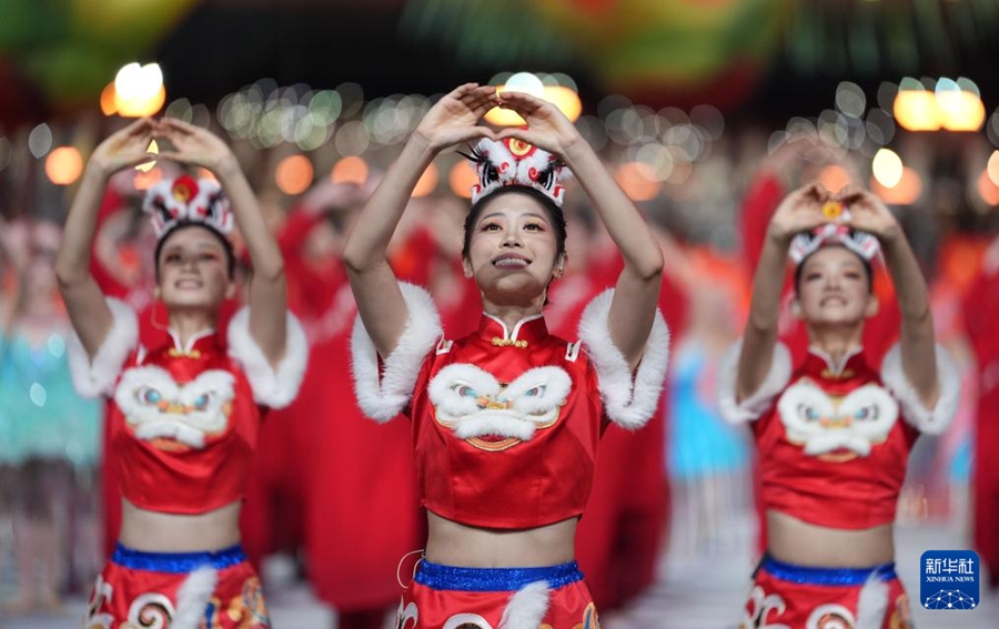 第15回全國(guó)運(yùn)動(dòng)會(huì)の開會(huì)式が広東省広州で開催