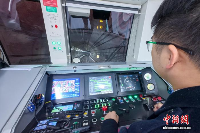 成都地下鉄30號(hào)線一期區(qū)間の駅を公開　四川省