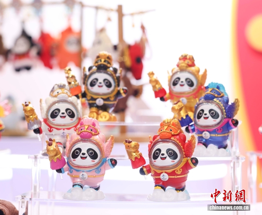 「馬墩墩」の「盲盒」（ブラインドボックス）の商品ラインナップ（撮影?賈天勇）