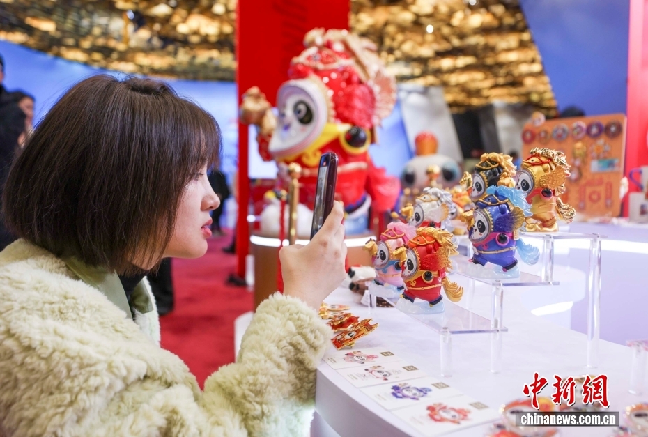 「氷墩墩」の午年特別記念版バージョン「馬墩墩」発表　北京