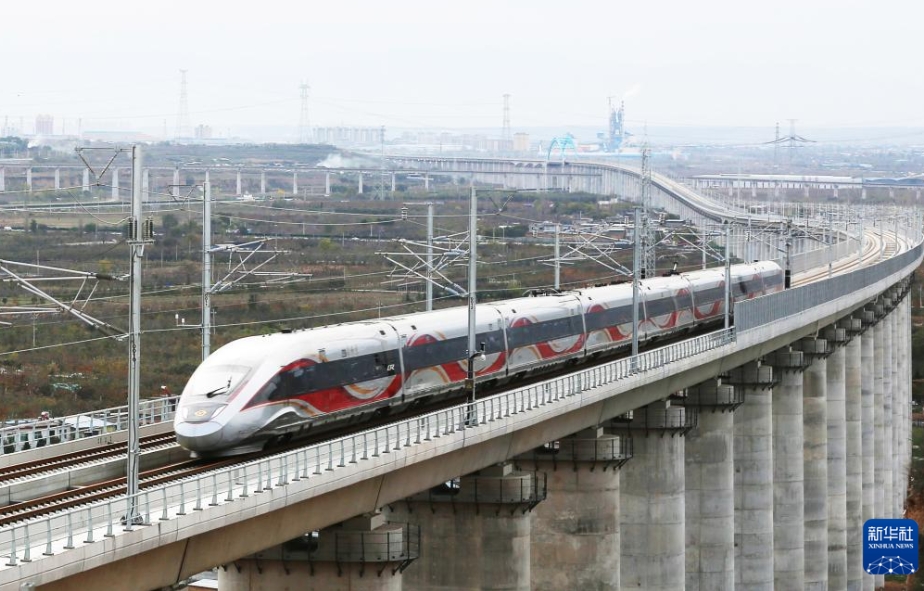 西安－延安高速鉄道の試験運行始まる