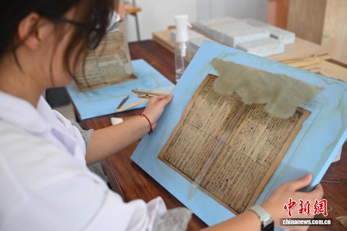 「文化財(cái)のお醫(yī)者さん」を育成　甘粛省