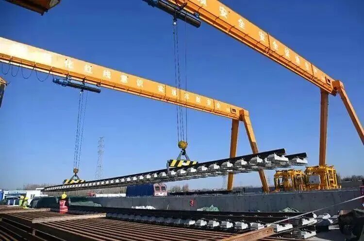 11月19日午前、北京地下鉄22號(hào)線の河北區(qū)間が全線にわたる敷設(shè)作業(yè)を開(kāi)始（撮影?劉向）。