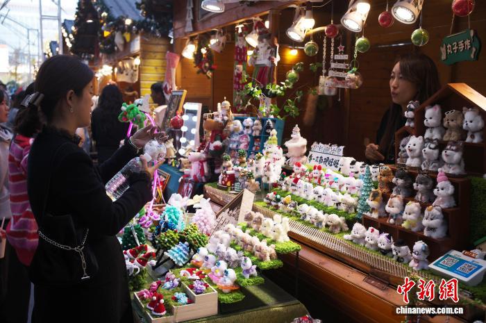 バラエティに富んだ冬季商業(yè)消費シーンを創(chuàng)出　上海