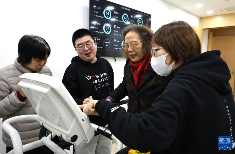 上海、コミュニティとリハビリ?フィットネスを融合した新システムを構(gòu)築