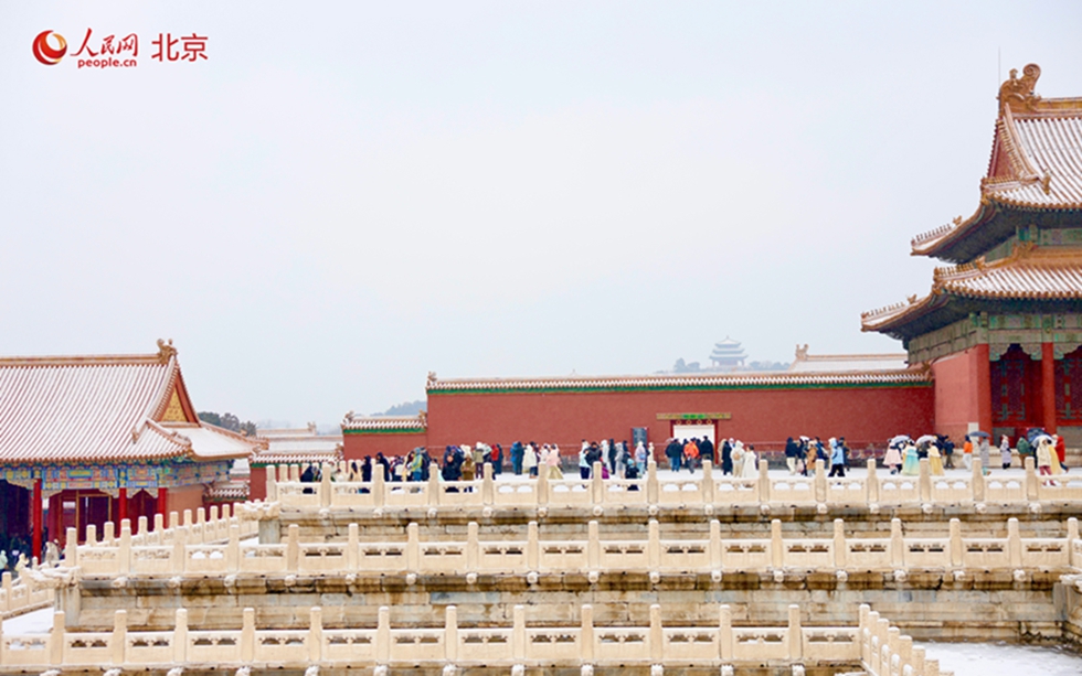 北京で今冬初の降雪、故宮に雪景色広がる